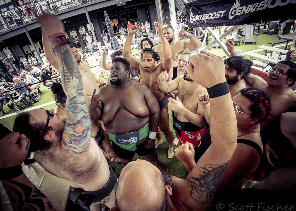 DallasSumoClub's tweet photo. The 4th Annual @rollertown Showdown Sumo Tournament was our biggest yet and such a success! Thank you to all of the fans, supports and sumotori! 🙇‍♂️ 🏆 

Watch it here! https://t.co/sLpqABG88w

#dallas #ダラス #sumo #相撲 #texas https://t.co/hlHLUmfZzp
