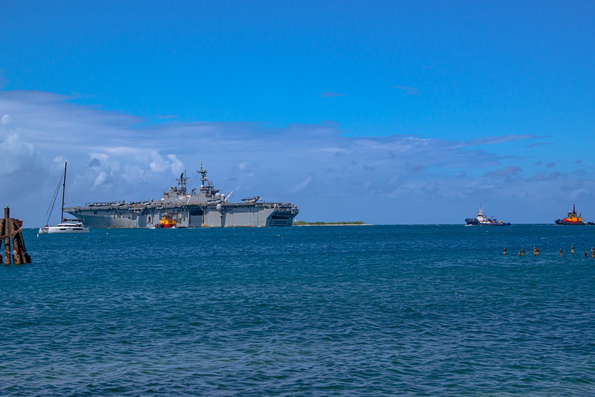 MichaelBonet8's tweet photo. USS Iwo Jima (LHD-7) landing helicopter dock Wasp-class amphibious assault ship leaving Muelle de Ponce, 10:30am 5/10/2026.
@r4streando
@sipjack1776 https://t.co/bIbw9t5HRT