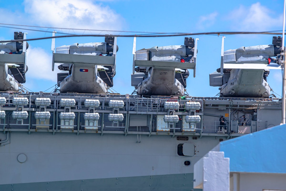 MichaelBonet8's tweet photo. USS Iwo Jima (LHD-7) landing helicopter dock Wasp-class amphibious assault ship leaving Muelle de Ponce, 10:30am 5/10/2026.
@r4streando
@sipjack1776 https://t.co/bIbw9t5HRT