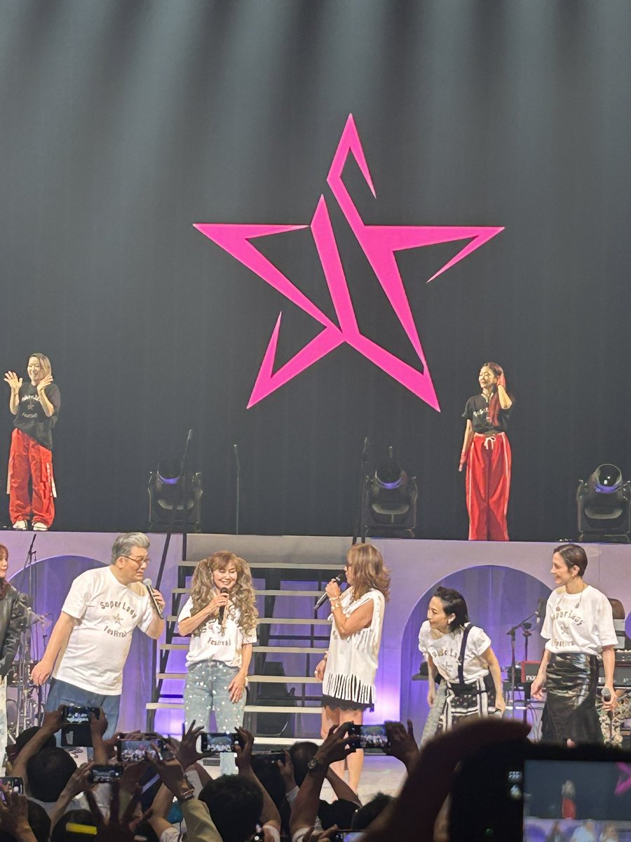 MakiPower0303's tweet photo. 今年初の摩季さん😊中村あゆみさん主催のこちらに行ってきました🎶久しぶりの摩季さんはやっぱり最高でした😆そして、まさかこの日にMy Willが聴けるなんて😭明日からまた頑張れます‼️素敵な歌がたくさん聴けて最高の母の日でした🎶
 #SuperLadyFestival
#大黒摩季 https://t.co/wEpVbqAJQA