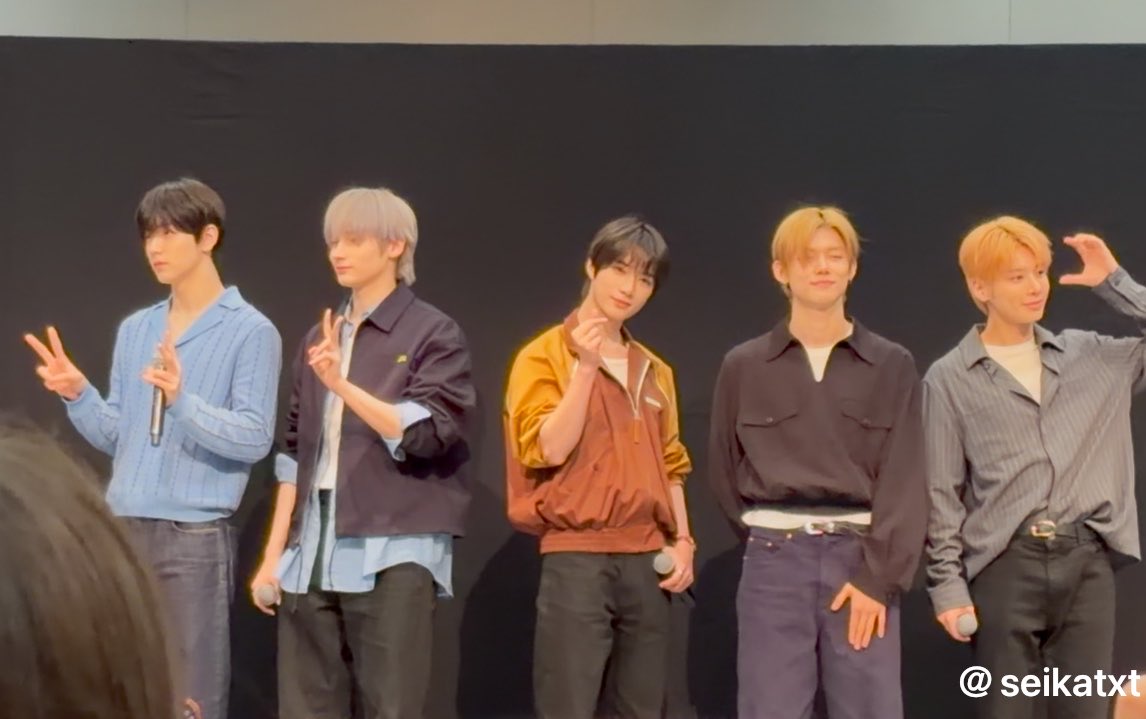 2026.05.10 TXT 6部全員お見送り
握手秒だったからハイタはゆっくり歩いて伝えた
・テヒョンかっこい~
🐿️⚪︎⚪︎ありがと~
・ヨンジュンかっこい~
🦊ありがと~
・ボムギュ大好き~
🧸⚪︎⚪︎ちゃんありがと~
・スビンありがと~
🐰⚪︎⚪︎ありがと~
・カイちゃんありがと~
🐧ありがと~大好き
でした