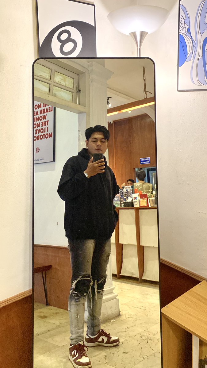 hi_jjule's tweet photo. @worksfess jualan minn. ini denim keren dari denimitup. ini versi starboynya https://t.co/KJCk7jWLj7 https://t.co/auA8jYF3nd