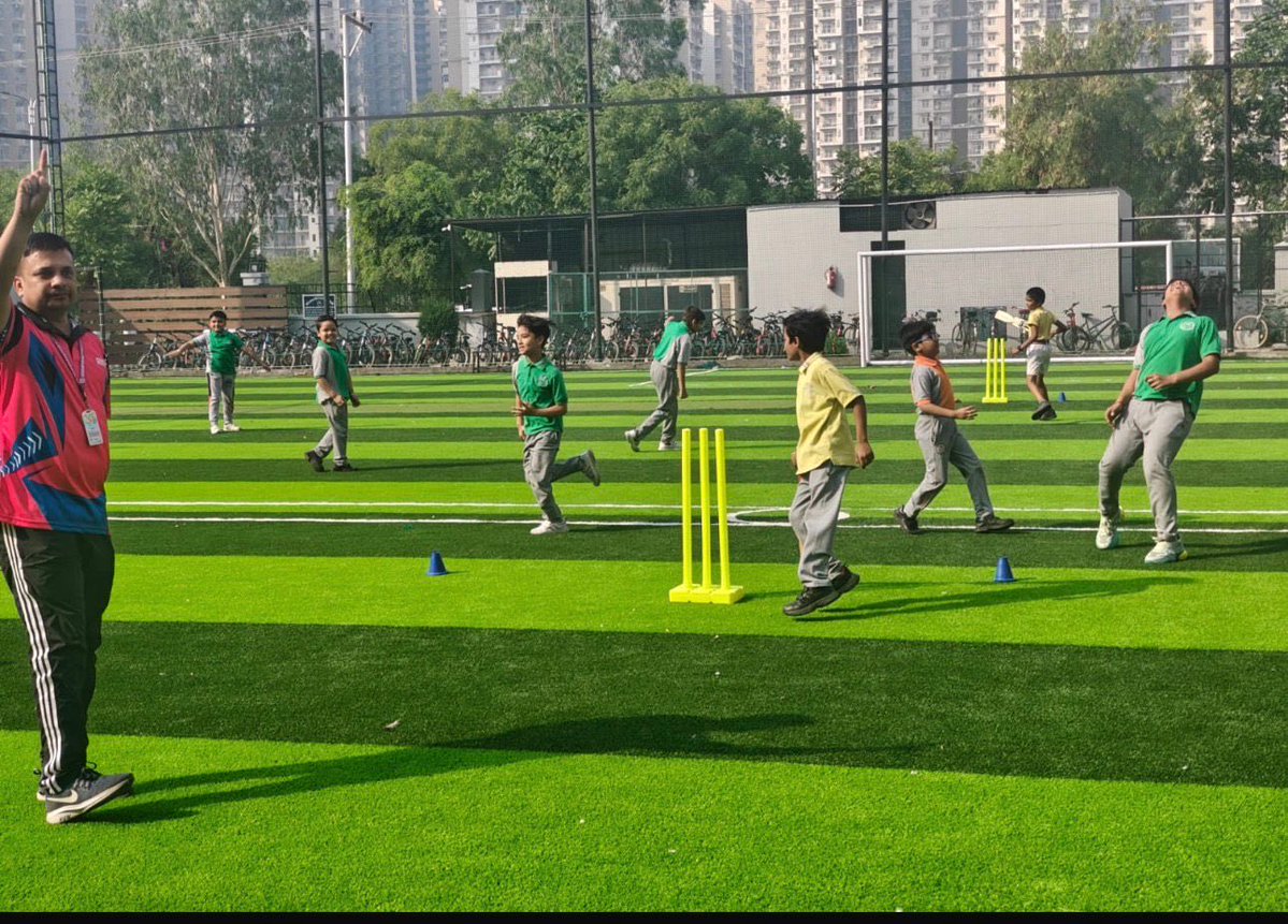 Indirapuram Public School, Crossings Republik tweet media