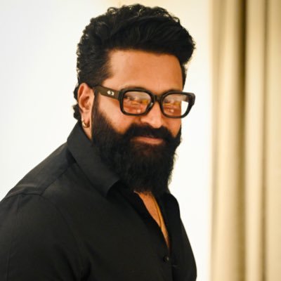 offiuppirgv's tweet photo. Sir @shetty_rishab Among the fans waiting for the movie Kirik Party 2, some r even patients. Before they die or at least before you die. make Kirik Party 2 and throw it in our faces we will watch it and go happily (die in peace) But the hero nd music director must remain the same https://t.co/wvXgWaQGJV