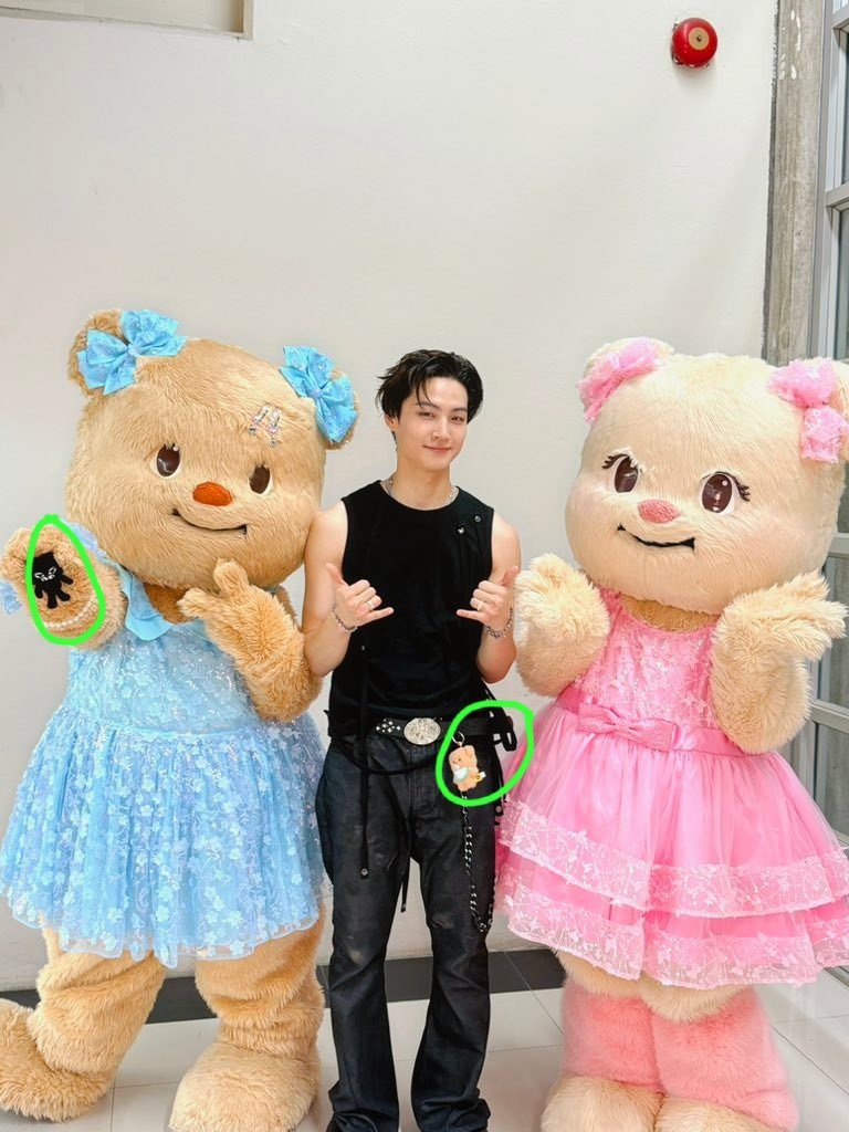 𝙿𝚎𝚊𝚌𝚑𝙾𝚗𝚃𝚑𝚎𝙼𝚘𝚘𝚗💚แม่ที่กล้าหาญ tweet media