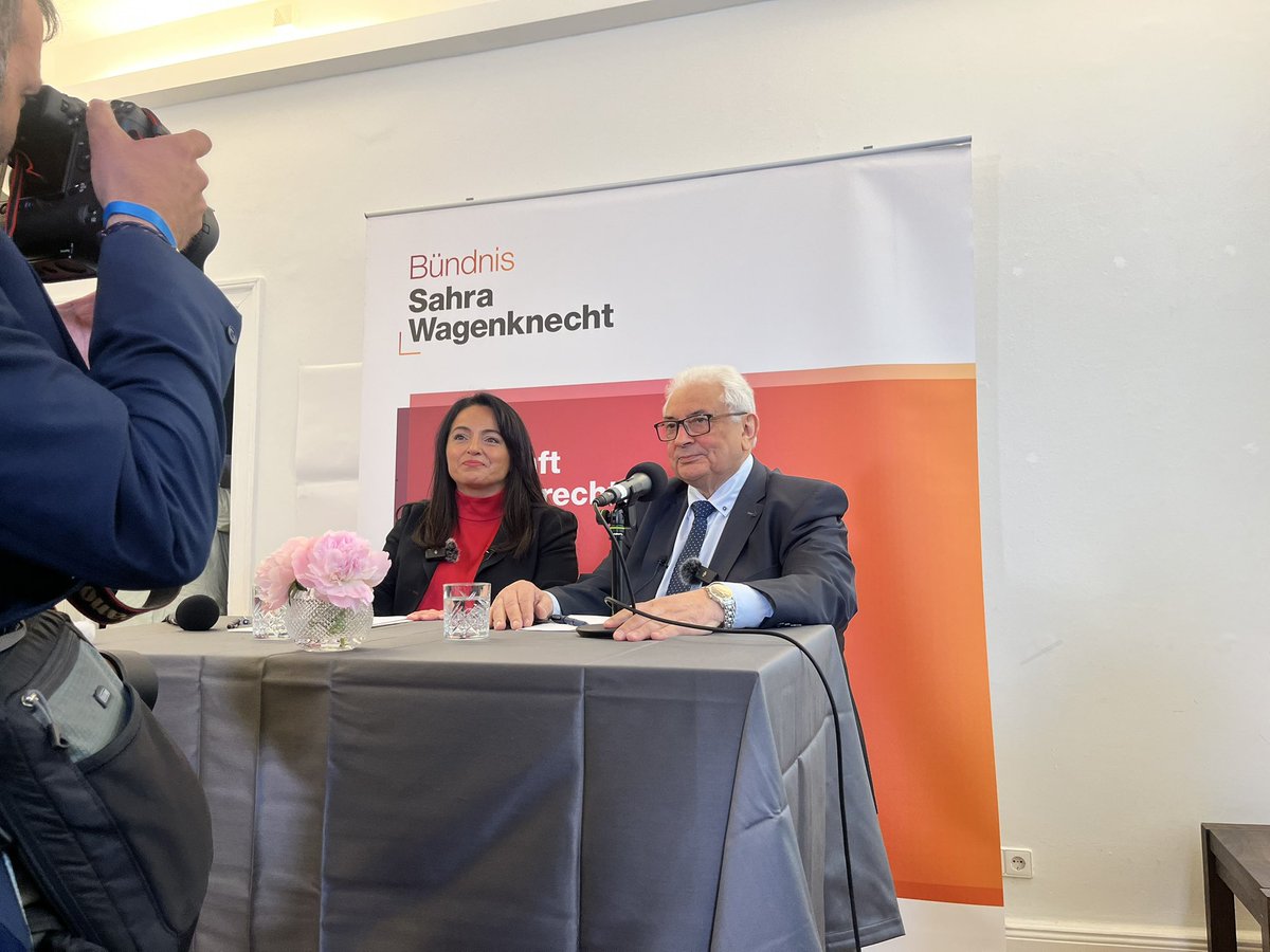 Johannes Varwick tweet media