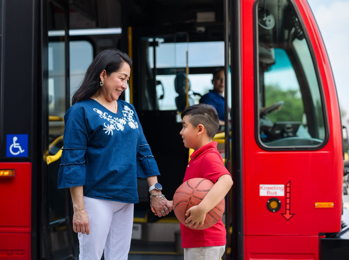 VIA Metro Transit tweet media