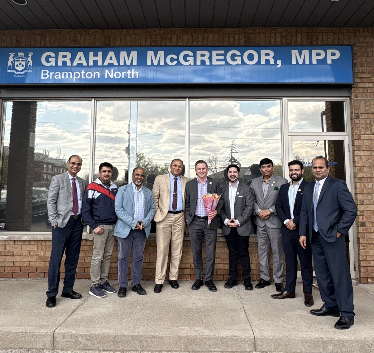 BramptonGraham's tweet photo. Thanks to my friend Abhishek for introducing me to the @chcconline, which does great work supporting entrepreneurs and economic empowerment across the province. https://t.co/C6011wPMTY