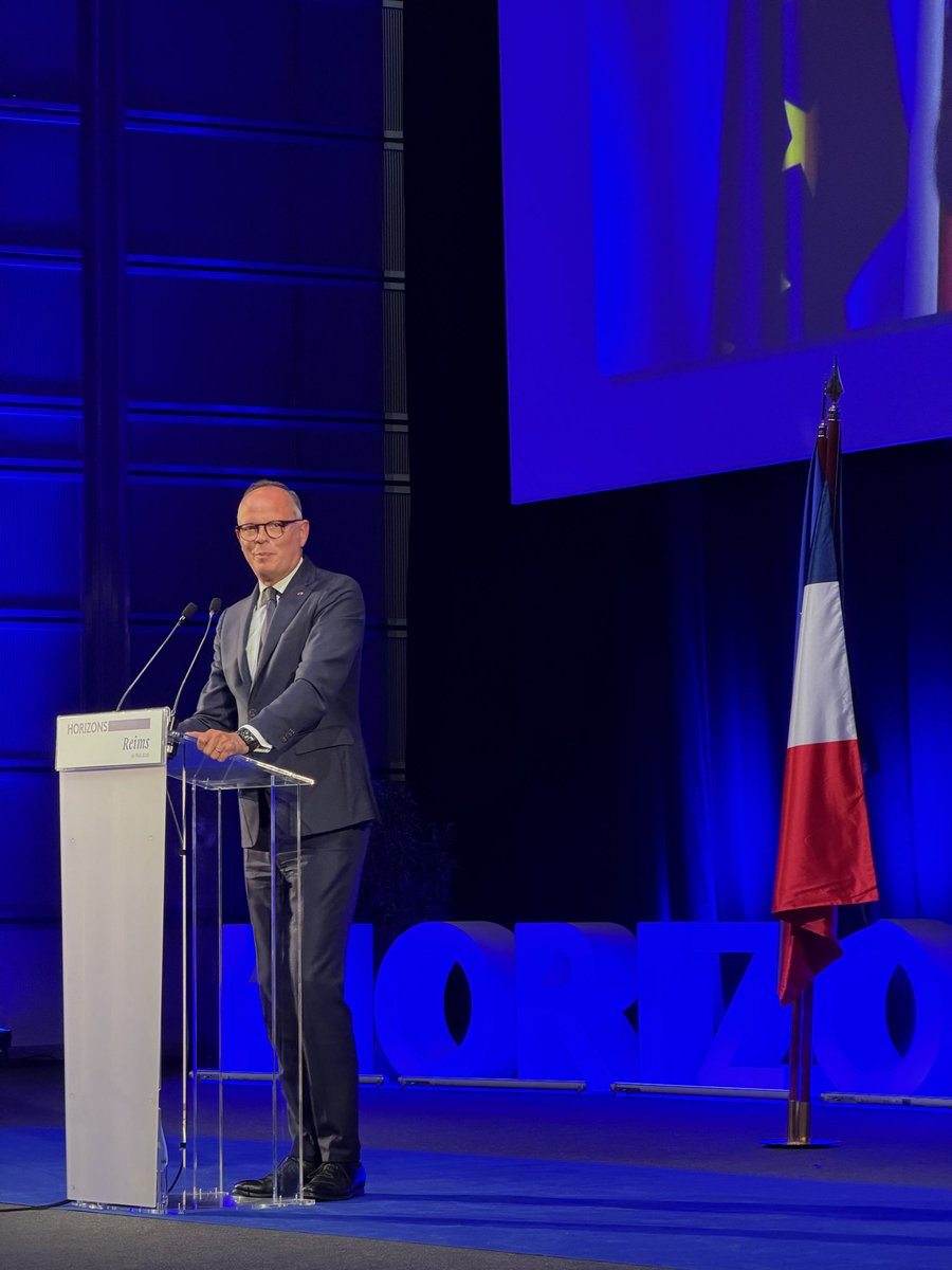 XavierFournier's tweet photo. 🔵 Aujourd’hui à Reims, nous avançons ensemble autour d’@EPhilippe_LH !

Nous tirons notre force du terrain : des  élus, des militants engagés chaque jour pour les Français 🇫🇷.

Une expérience pour porter un projet national ambitieux : une France forte, au cœur de l’Europe ! 🇪🇺 https://t.co/vKoo2tKDBq