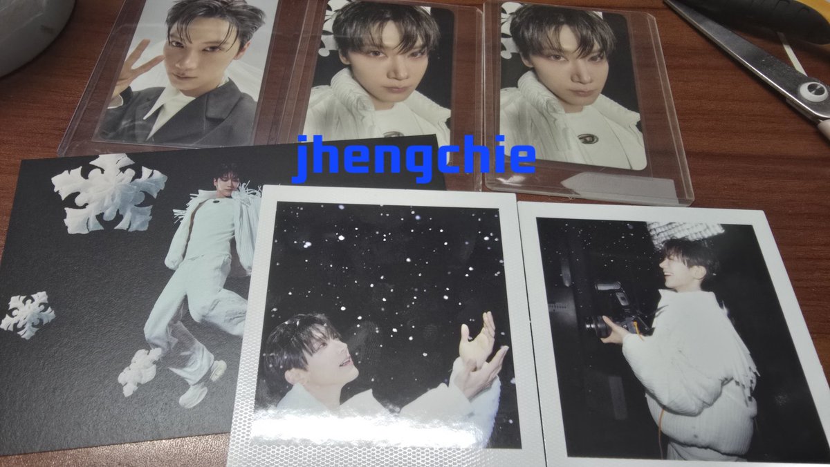 Ten magnet tlga ako pag wayv album 😅
3 albums, lahat ng PC si Ten. Postcard at Pola si Ten rin