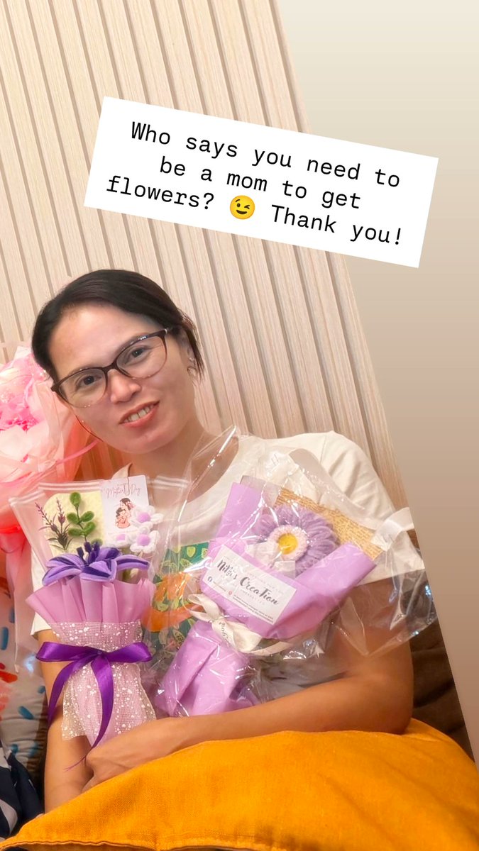 EilegnaxX's tweet photo. Getting flowers from my  niece on Mother's Day? I'll take it! 💐 You two absolutely brightened my day! even if I'm not your mom. Thank you for thinking of me popong and gold! ❤️You are the best! You didn't have to, but I'm so glad you did. Love you! #mothersday #singletita https://t.co/LuqtkZGtkp