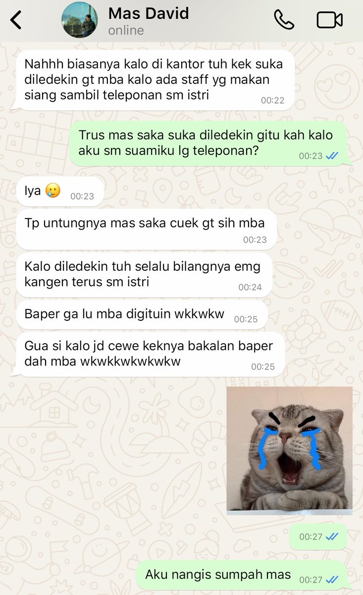 canibiru's tweet photo. #papahsaka Gimana sih kelakuannya papah di kantor? 🥹 https://t.co/c7vzkB90n8
