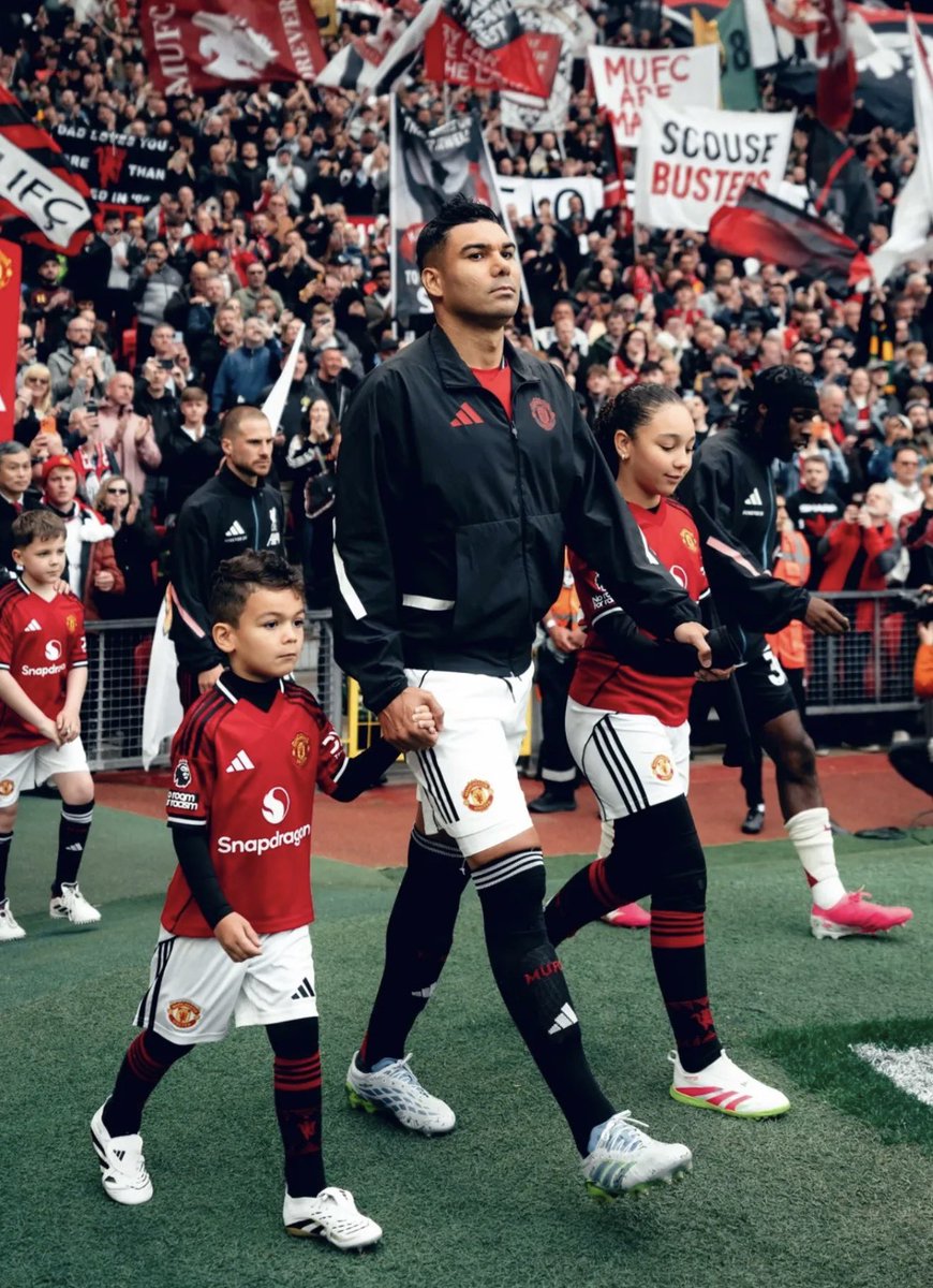 Utdtruthful's tweet photo. 🥹❤️ Casemiro will play his last game as a player at Old Trafford next week 🇧🇷 https://t.co/Zn1gM4aqtv