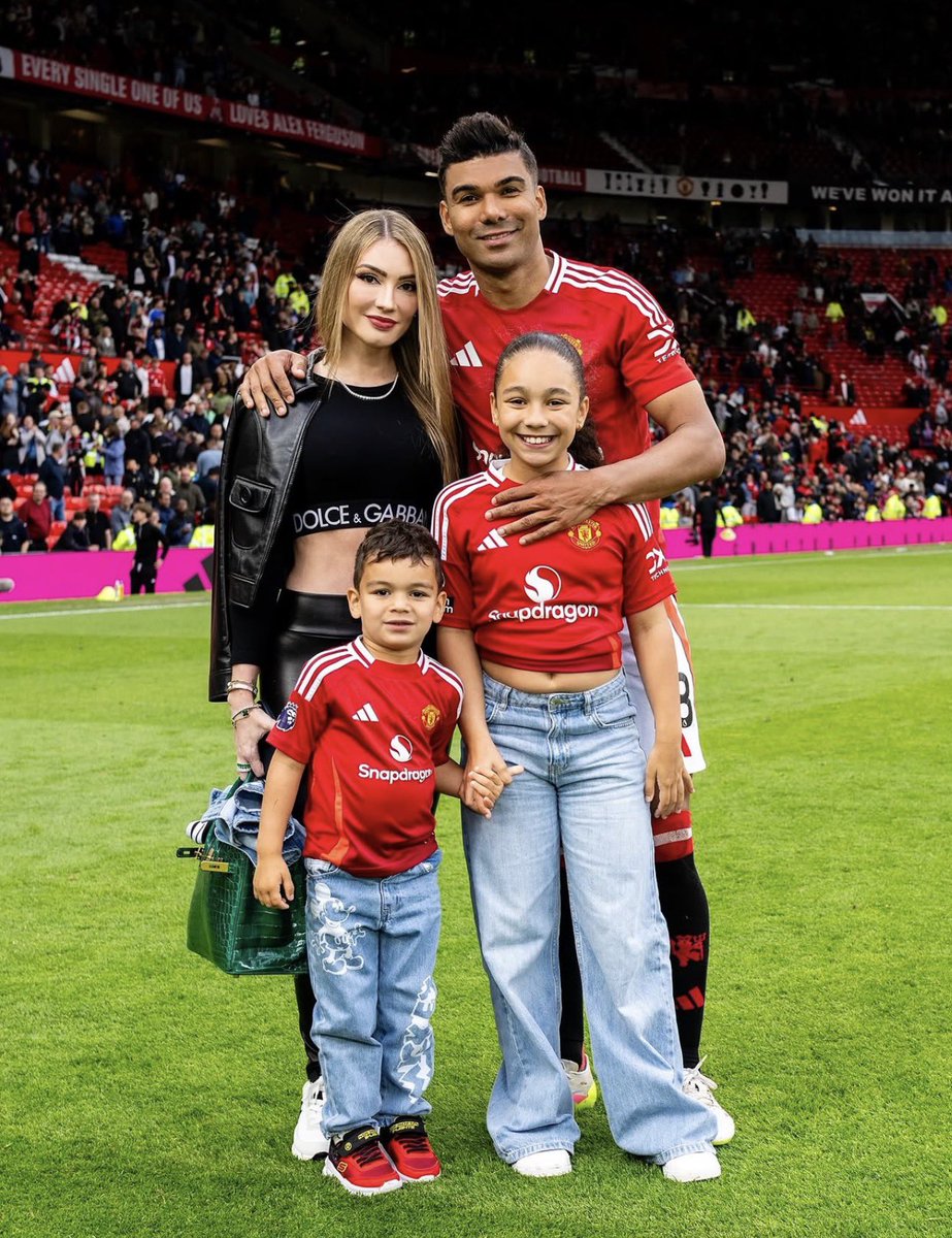 Utdtruthful's tweet photo. 🥹❤️ Casemiro will play his last game as a player at Old Trafford next week 🇧🇷 https://t.co/Zn1gM4aqtv