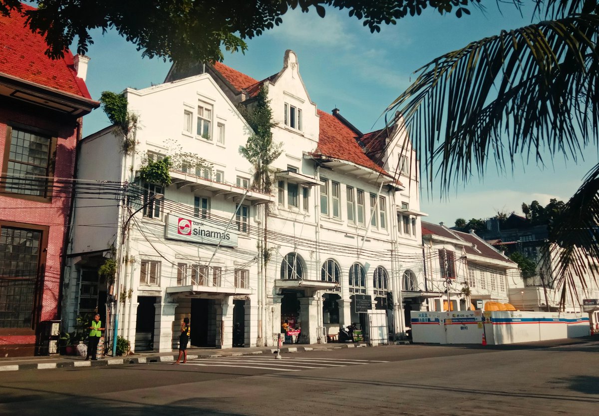 train_enthu06's tweet photo. photos that i've been taken at Jakarta's old city
.
.
.
.
Part 1 https://t.co/R84liBBEJ3