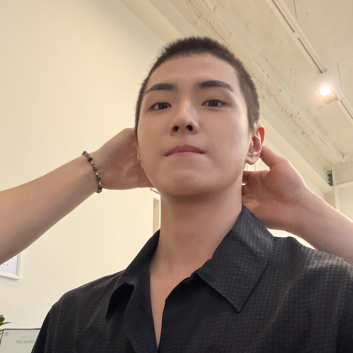02YH17's tweet photo. i love you my egghead 🤍🤍🤍 https://t.co/9LQeIrdFKS