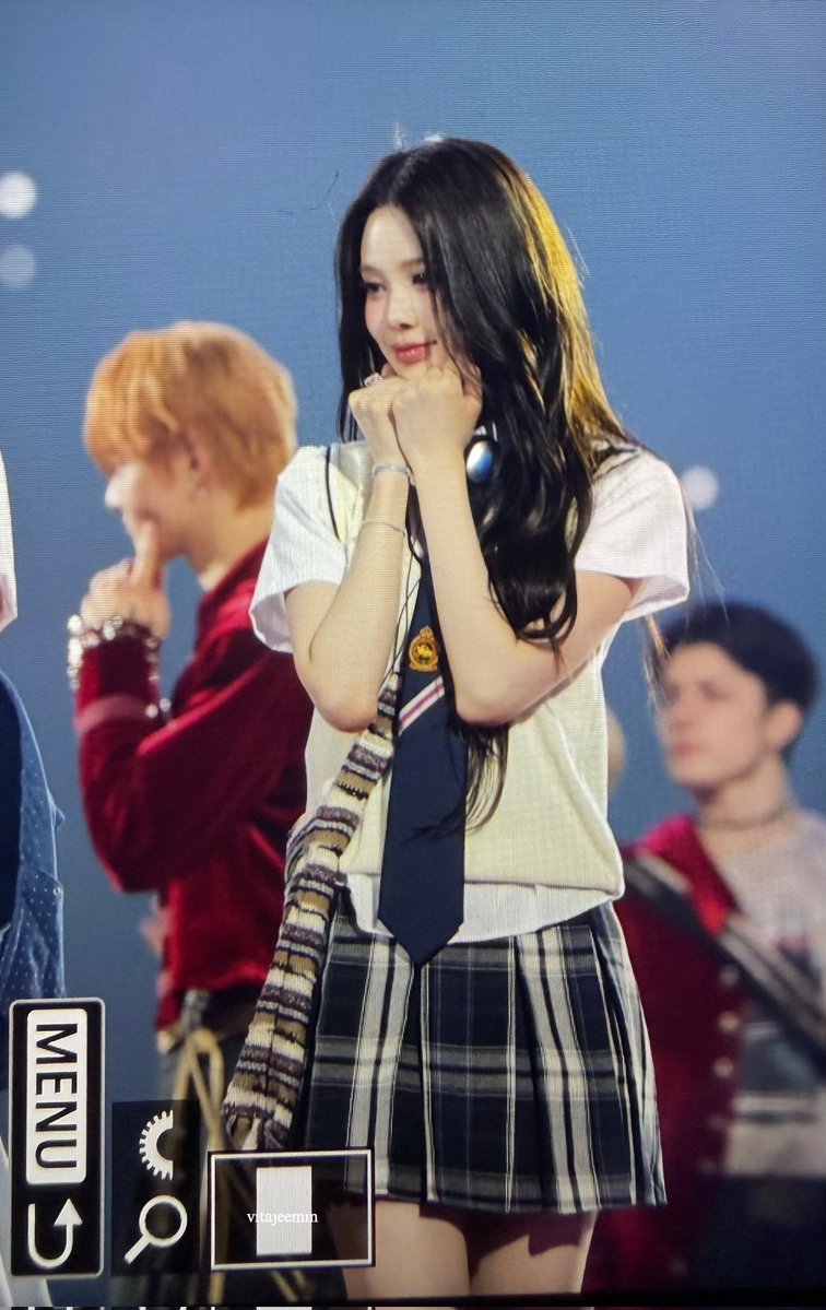 This girl next door is my supercrush😍 #izna #bangjeemin #방지민