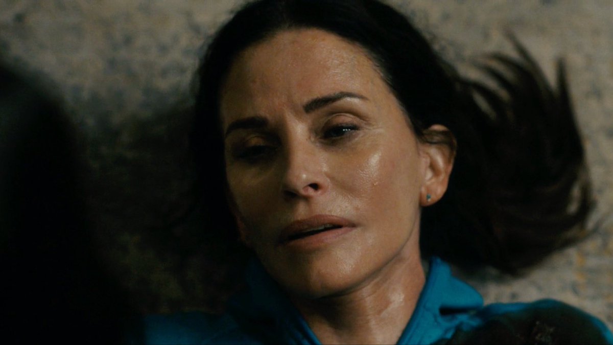 Courteney Cox fans tweet media