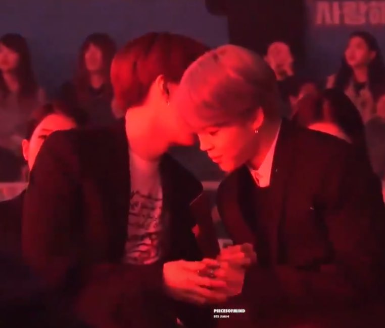 yoonmin loves to share the same air, i guess…