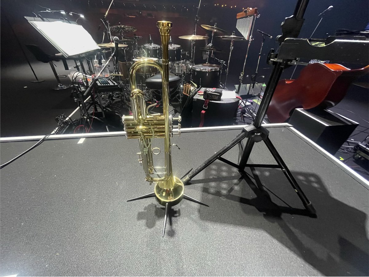 錦戸亮くんの名古屋と神戸公演に参加してきました🎺😆
客席が本番の時は沢山のアイスライトでキラキラしてて感動します🍨✨
ありがとうございました🎶

#錦戸亮