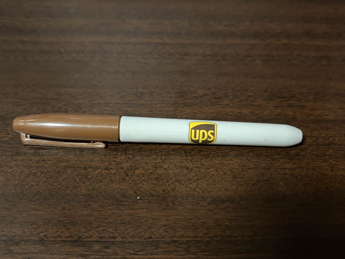 栃木のお山ショップでなぜか売ってたUPSシャーピー