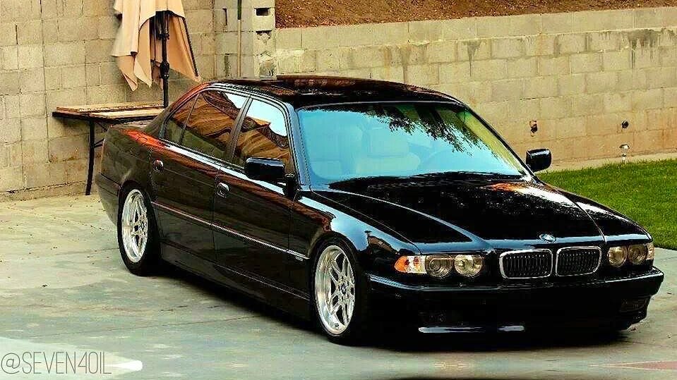 TO///M tweet media