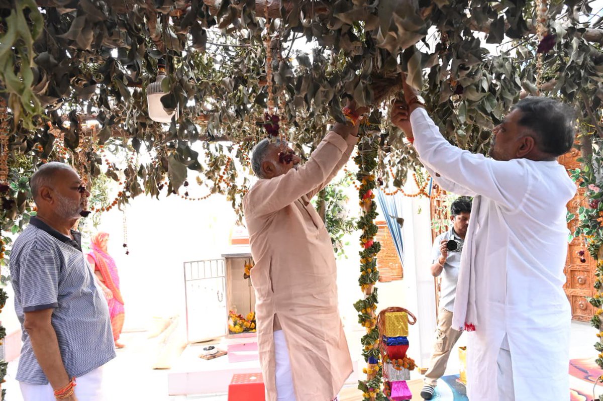 Prahlad Singh Patel ( वृक्ष से जल, जल से जीवन) tweet media