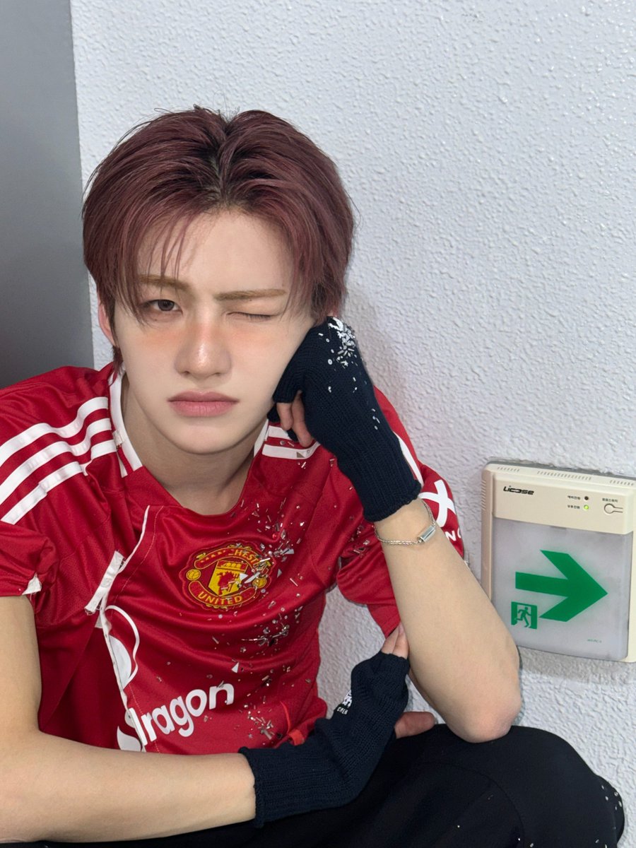 JH tweet media