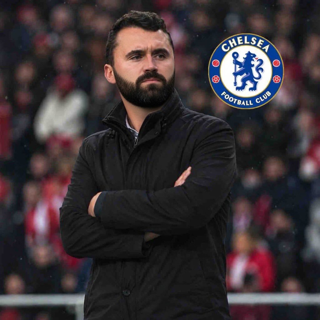 🚨| BREAKING!

Carlos Kirkos is the FAVORITE to become the next Chelsea manager! 

(@espnpl)