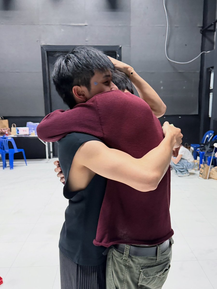 เมะร้องตาแฉะ เหตุเพราะเมียเซอร์ไพสวันเกิดสำเร็จ