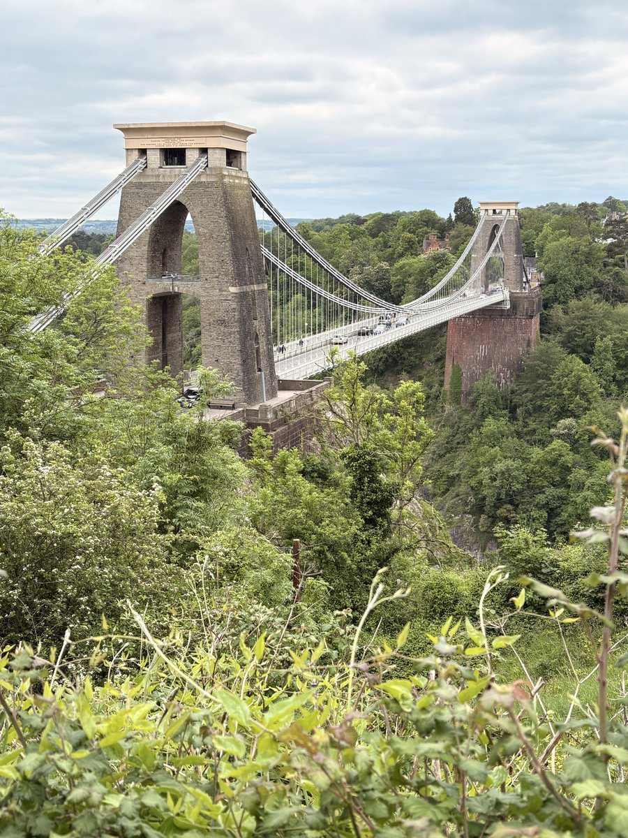 stephloveslife2's tweet photo. Gotta love #Bristol #Clifton https://t.co/XtkO740bM8