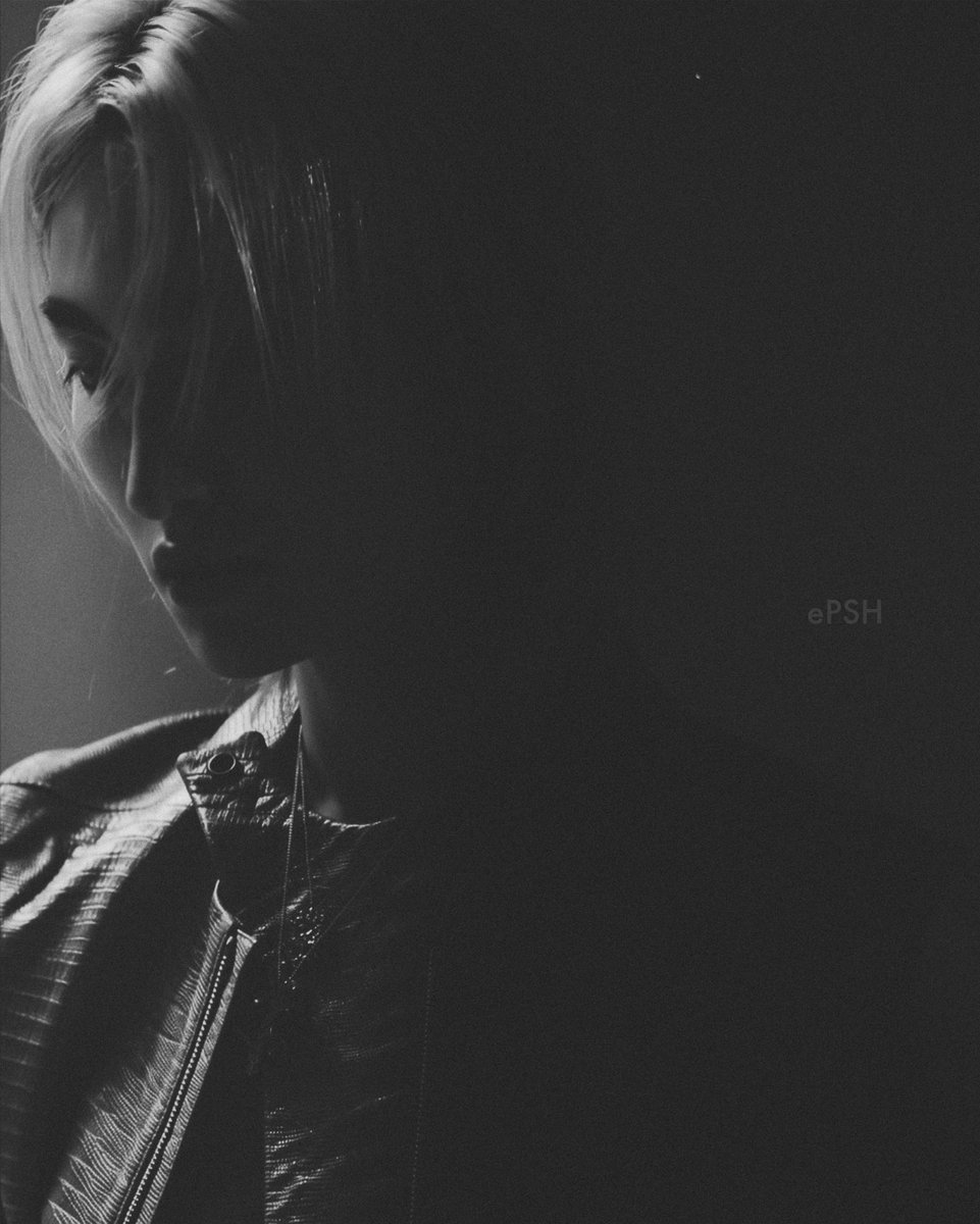 EditorialPSH's tweet photo. Outtakes™️

#SEONGHWA #성화 https://t.co/rJeZsrNn4N