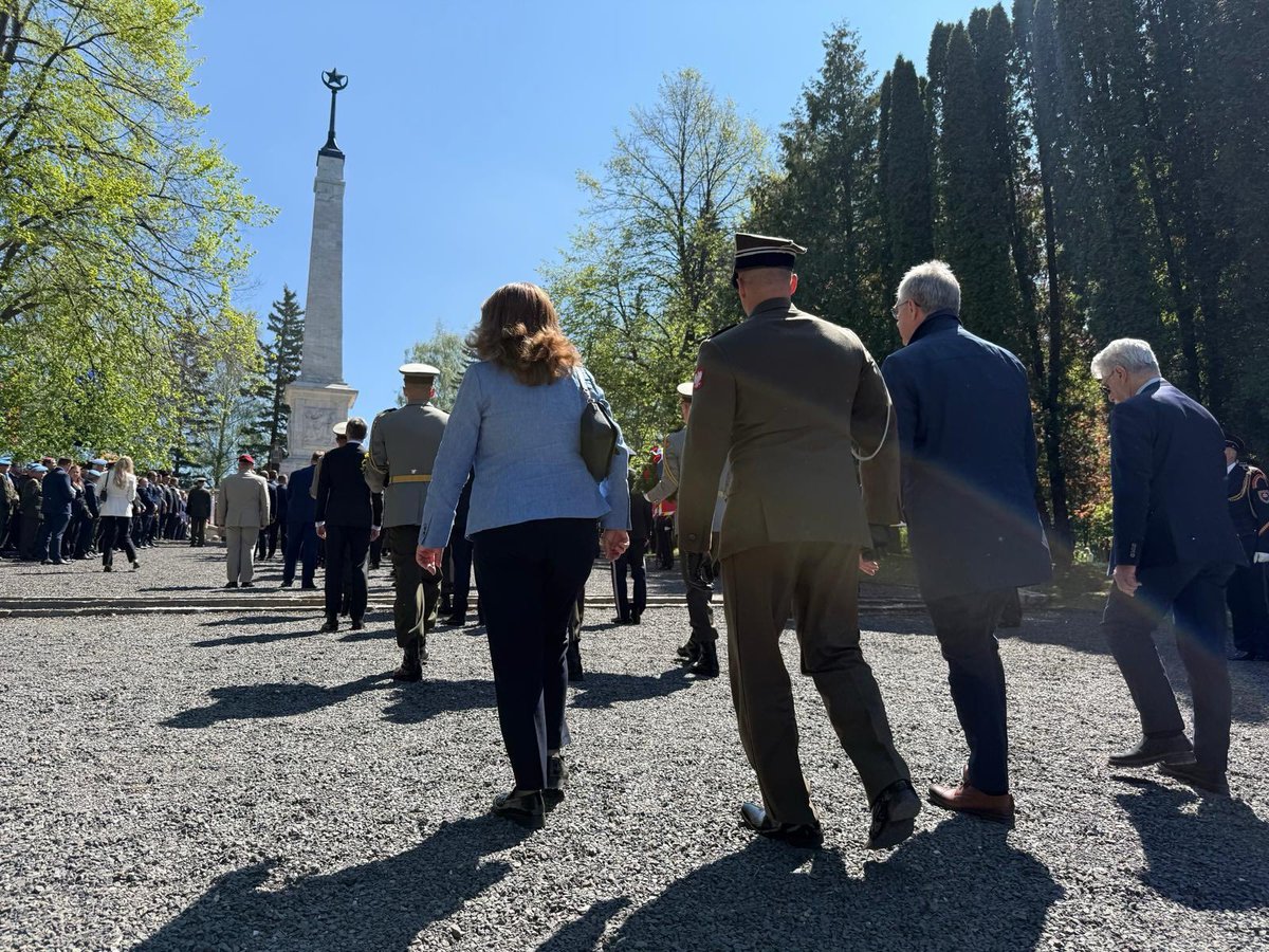PLinSlovakia tweet media