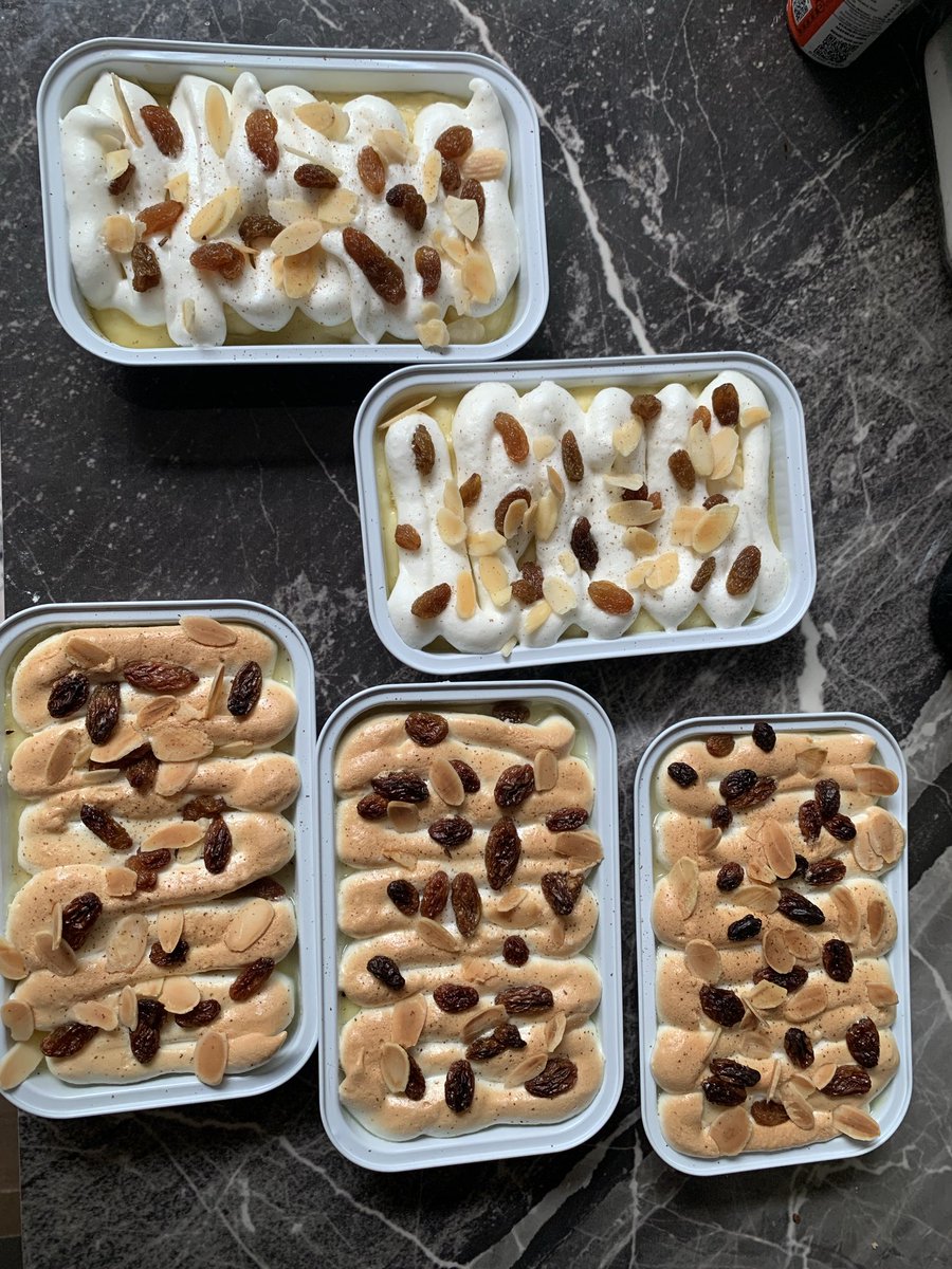 noteKyRie's tweet photo. Bikin klapertart 😋🥧 https://t.co/muZq0ozTMP