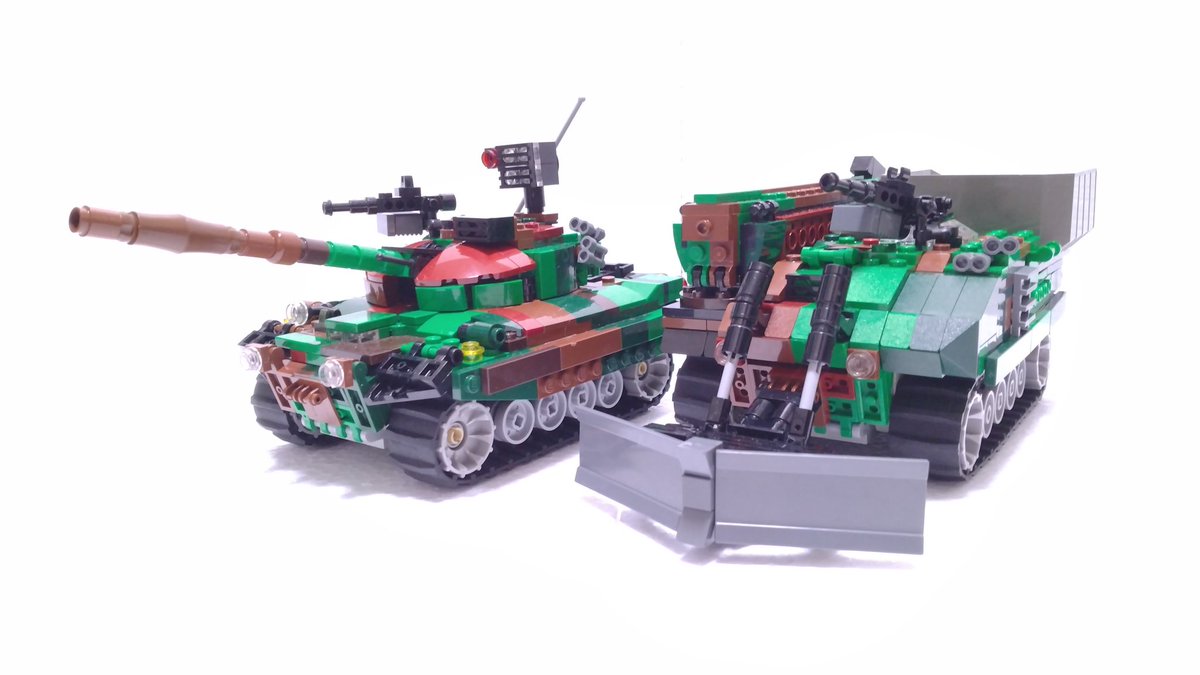 svk0v's tweet photo. ペスニャ戦闘工兵車はバルベルデ陸軍にとって初の純粋な工兵戦闘車として機甲部隊でも重宝がられた。
コレまでろくな装甲戦力がなかった工兵部隊の能力は飛躍的に向上することとなった。
一方で、現時点では対地雷装備が盛り込まれておらず追加装備の開発が急務と見られている。
#ミリレゴ https://t.co/RqFKlumW5L