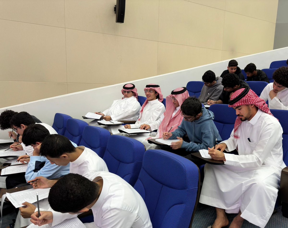 عمادة القبول والتسجيل tweet media