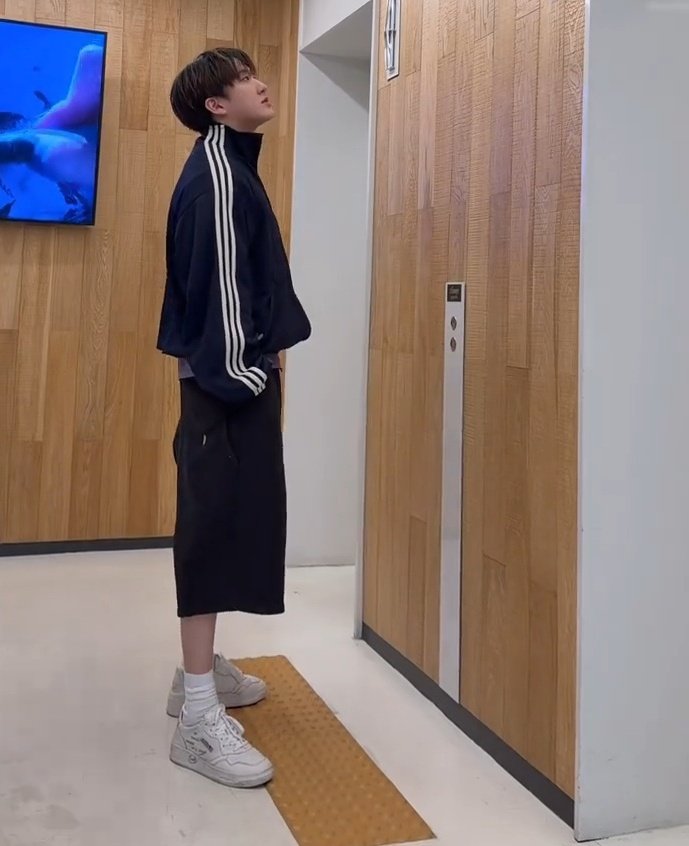 giul loves bin ⋆ saw skz x3 tweet media