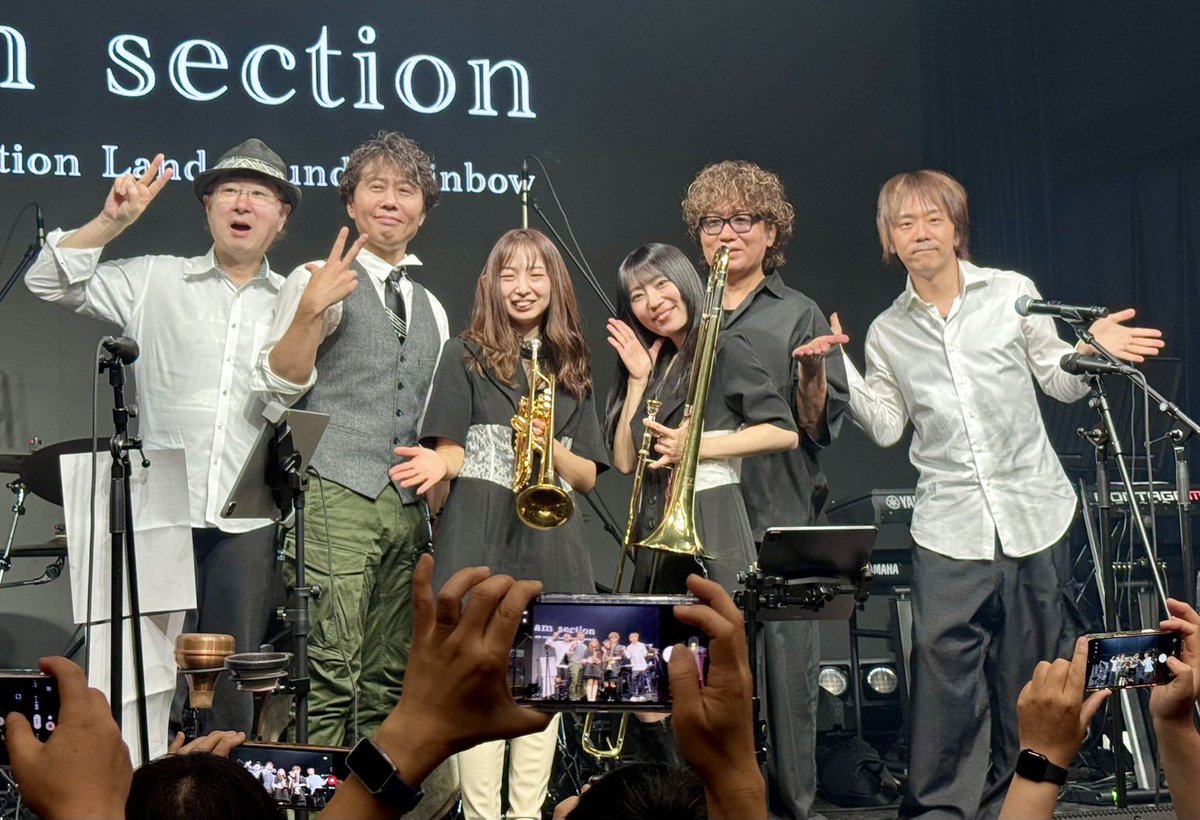 amsection147cm's tweet photo. アムセクション@ 六本木GT LIVE TOKYOありがとうございました🎺🌸
またお会いできます日を楽しみに…アムセクションも進んでいけたらと思います🙌✨
今日のハイライト、お写真などなど、ぜひご感想お待ちしてます🐾 https://t.co/y77T4DV4qV