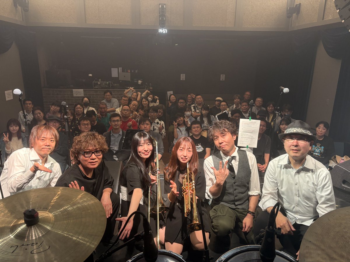 amsection147cm's tweet photo. アムセクション@ 六本木GT LIVE TOKYOありがとうございました🎺🌸
またお会いできます日を楽しみに…アムセクションも進んでいけたらと思います🙌✨
今日のハイライト、お写真などなど、ぜひご感想お待ちしてます🐾 https://t.co/y77T4DV4qV