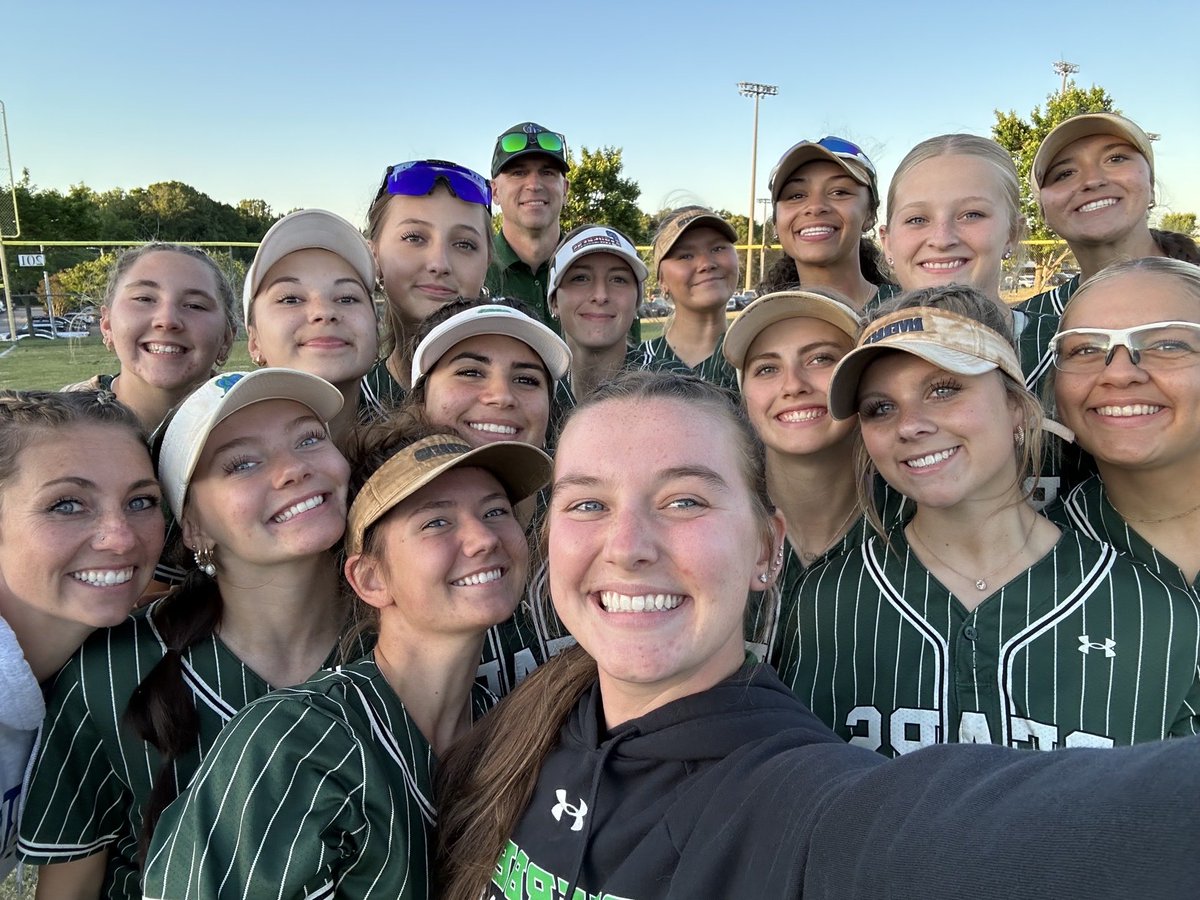 RBSBALL's tweet photo. 12-0 win over Ponax Friday night! 💍 pop player was @madison_baugh2 going 3 for 3, @NorahC34, @RyleighLivesay9, and @EmmaSmithVA11 each had 2 hits. 
@jamesonsnell26 got the W on the mound only giving up 2 hits! https://t.co/1JeuR3eBDh