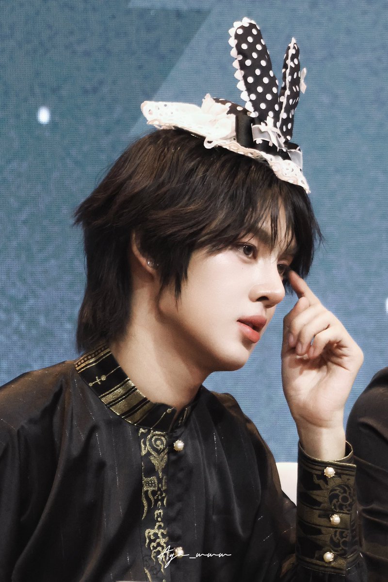 how is otto this pretty?? he looks like a doll🥹

NORTHOTTO FIRSTSIGN IN SHANGHAI
#NorthOtto1stFansignInShanghai
#ottoottoo