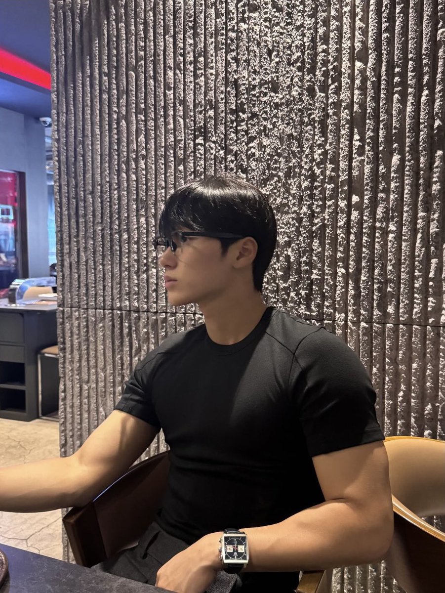 비위 𝜗ৎ 。 tweet media