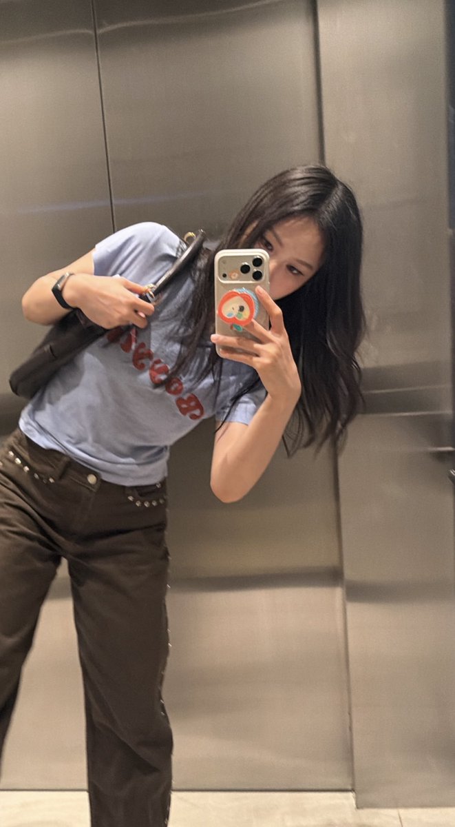 有点奇怪的咩 tweet media