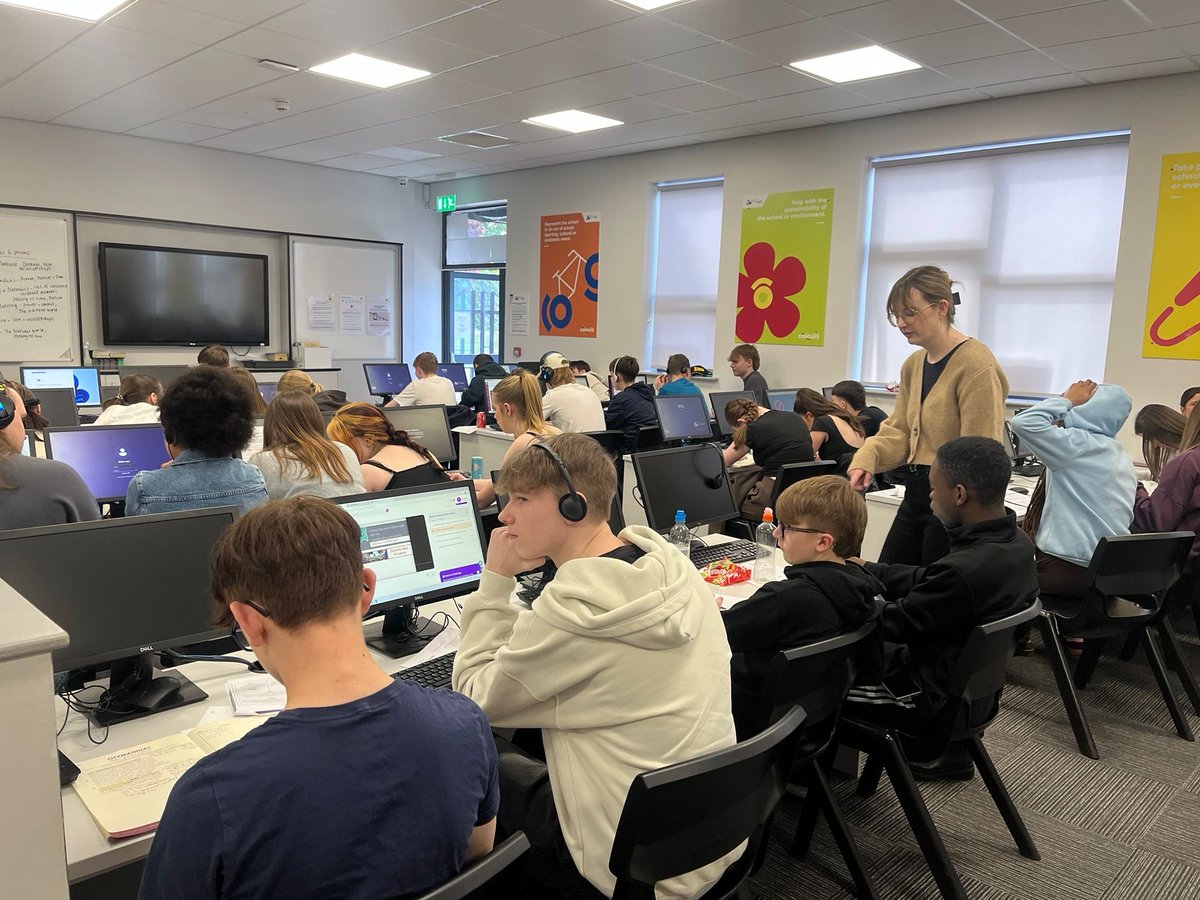 DeLacyAcademy's tweet photo. A huge well done to the 75 students who came into school today for Sunday revision 📚👏 Your dedication and commitment are fantastic to see! 🌟
A big thank you as well to our amazing English staff for all the effort they continue to put into supporting our students.
Team DLA 💙🙌 https://t.co/vTvk3beuTQ