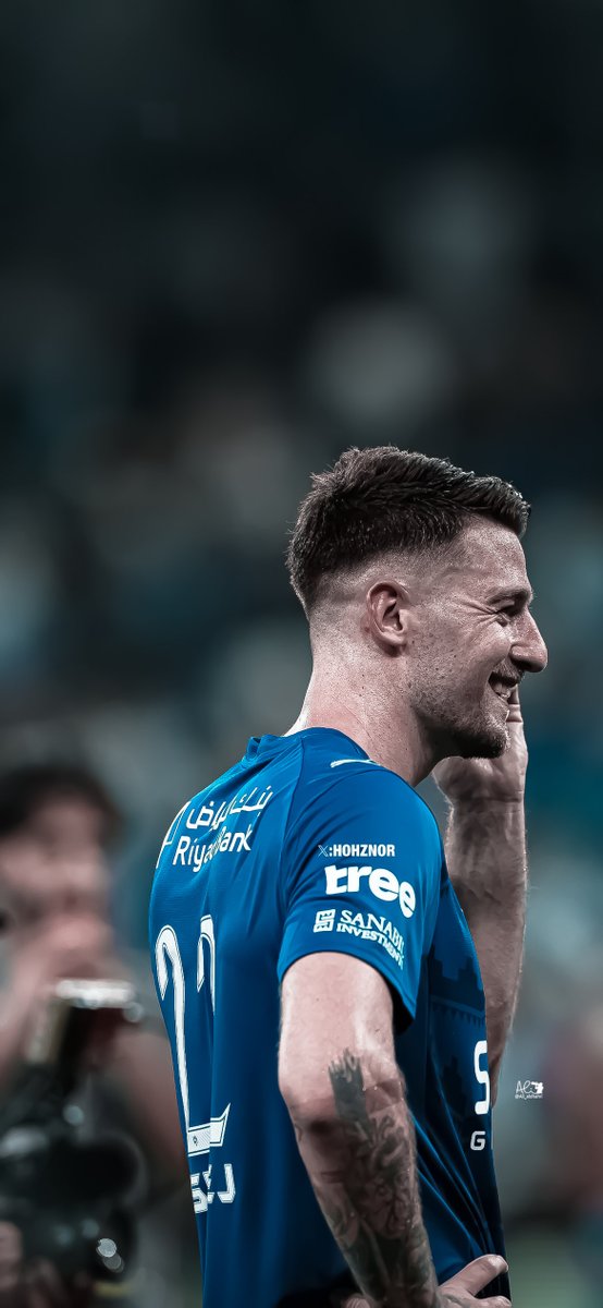 HOHZNOR's tweet photo. 📱| خلفيّات هلالية 🤩|#خلفيات_هلالية 

#الهلال_الخلود  #AlHilal #كأس_الملك #سافيتش #نيفيز https://t.co/uaBJmprZea