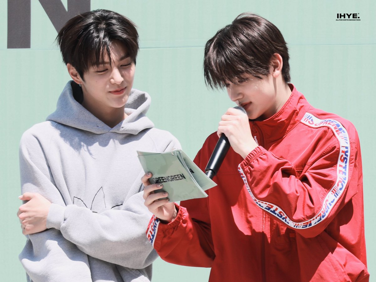 IHYEomjji's tweet photo. 260509

#KEONHO #건호
#SEONGHYEON #성현
#CORTIS #코르티스 https://t.co/9HbJCx67Ja