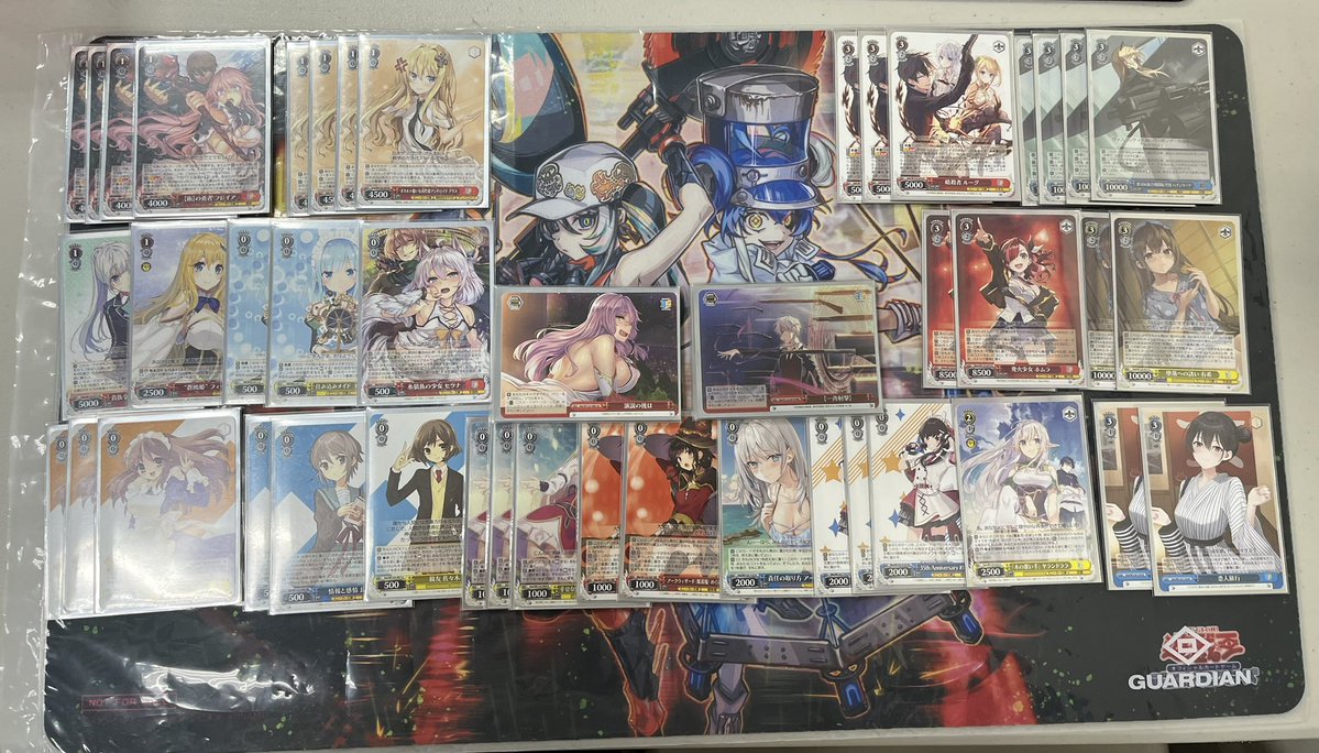 フニロ tweet media