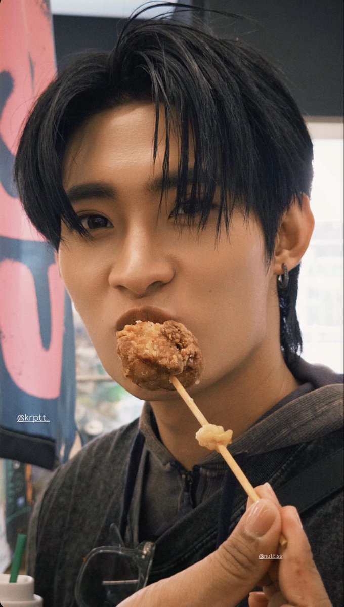 วัสดุแฟนหนุ่มมากพี่เต้อ 🤍🍗

#TutorKrp