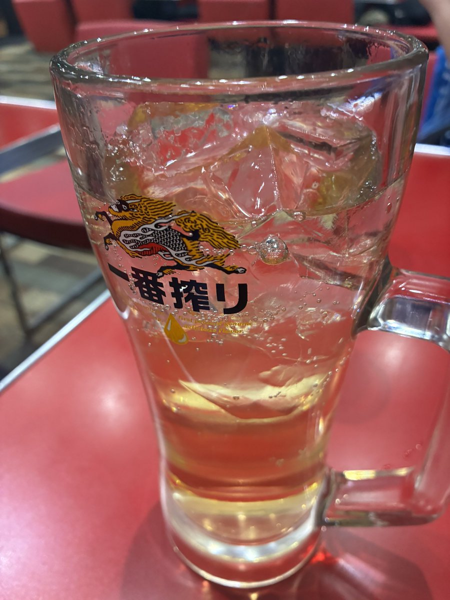 こへ tweet media