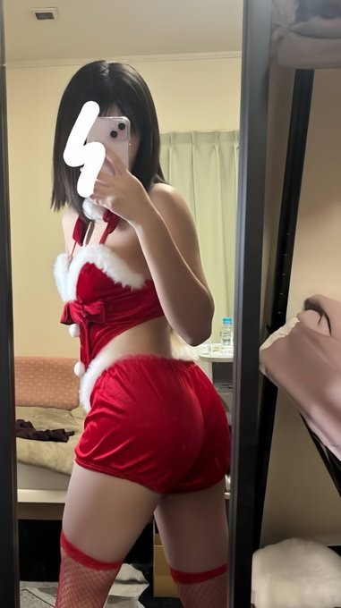 给星期天自己的小礼物，你们有什么要送的嘛......😜 https://t.co/NsI9uAcU9T